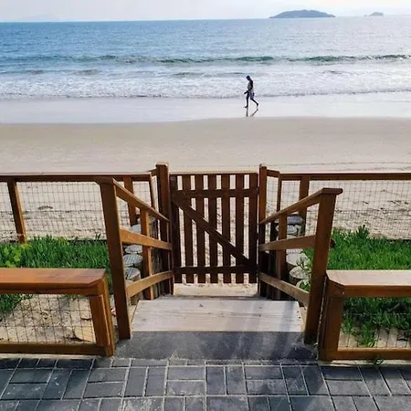 Um Dormitorio A Beira Mar!! Florianopolis Exterior photo