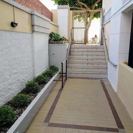 Um Dormitorio A Beira Mar!! Florianopolis Exterior photo