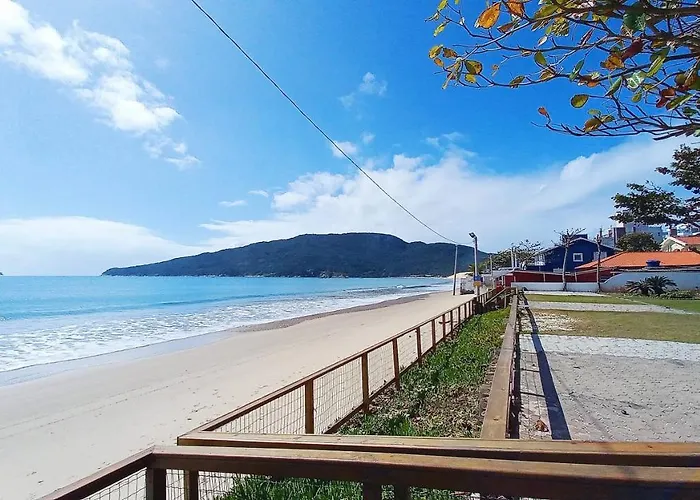 Um Dormitorio A Beira Mar!!