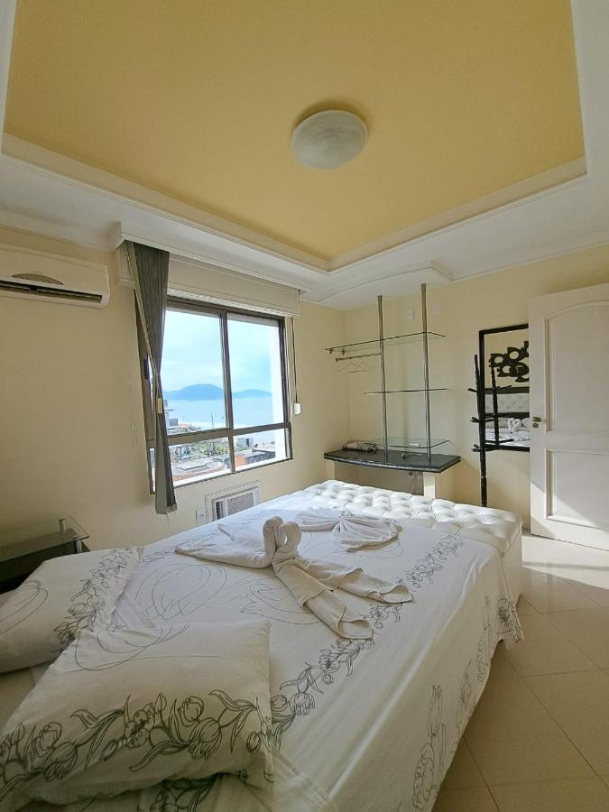 Apartment Um A Beira Mar!!
